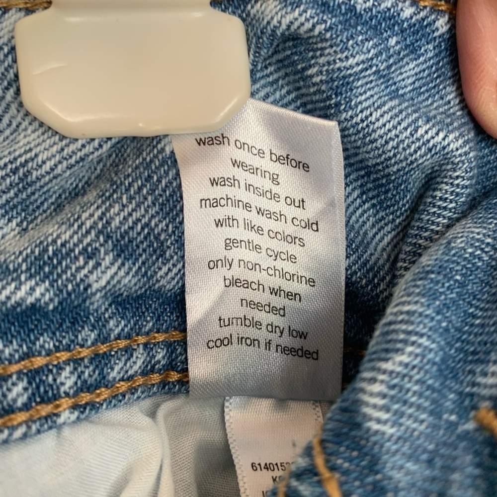 SO High-rise Acid Washed Mom Jeans 3 - Picture 8 of 8
